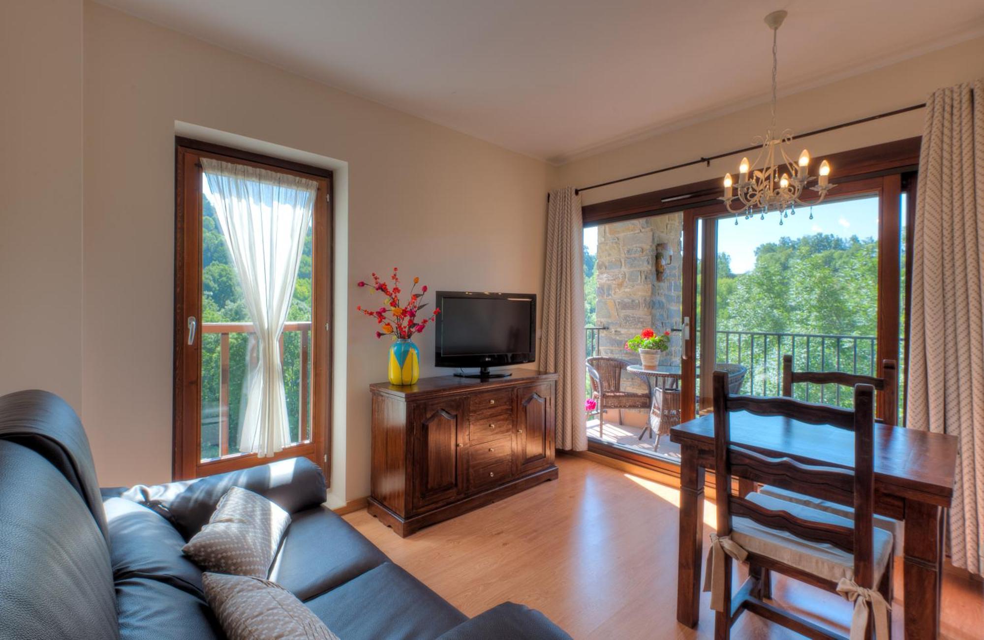 Apartaments Flor De Neu Sarroqueta Bagian luar foto